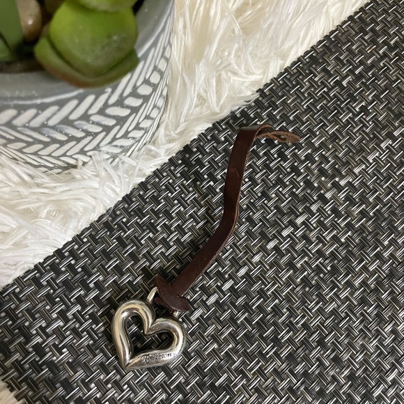 Brighton hangtag 🤎 - Picture 2 of 3